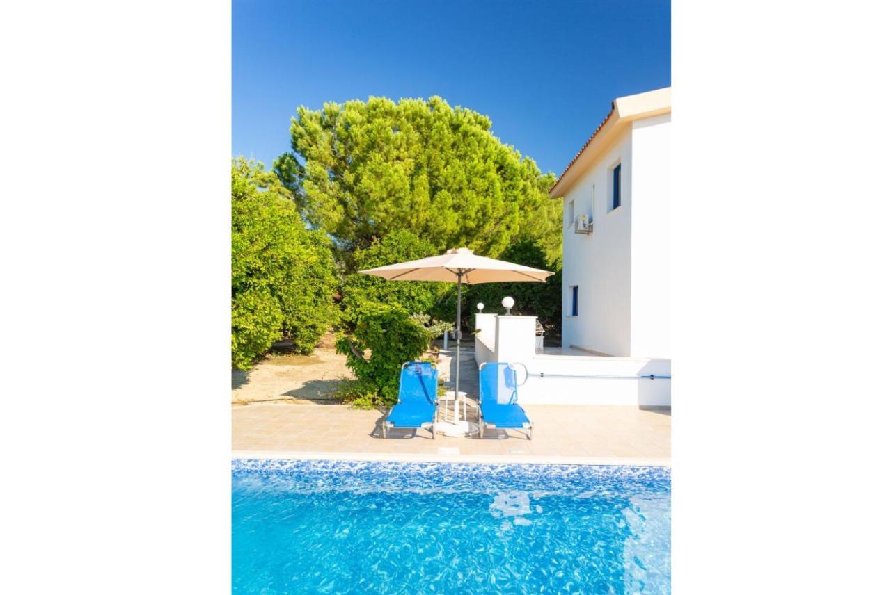 Charoula Tessera Villa *